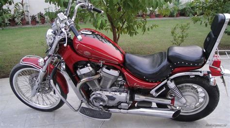 suzuki intruder 800 top speed